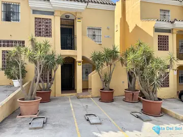4 bedroom House for Sale in Elviria