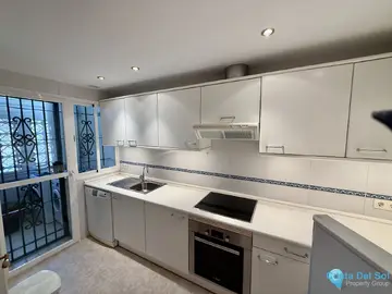 4 bedroom House for Sale in Elviria-25354
