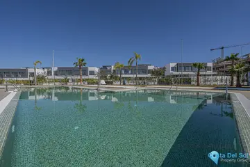 4 bedroom House for Sale in Atalaya
