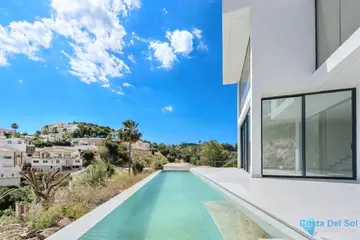 3 bedroom House for Sale in Cerros del Aguila