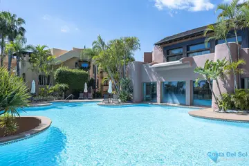 2 bedroom Apartment for Sale in Marbella-25860