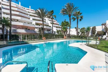 2 bedroom Apartment for Sale in Nueva Andalucía-15147