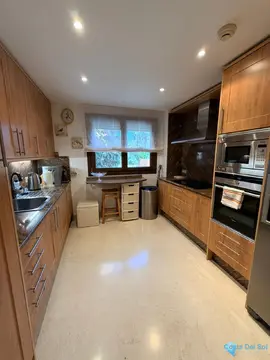 3 bedroom Apartment for Sale in New Golden Mile-26309