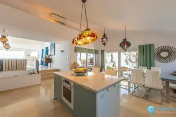3 bedroom House for Sale in Estepona-26350