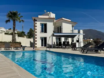 4 bedroom House for Sale in Estepona-77636
