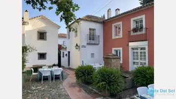3 bedroom House for Sale in The Golden Mile-88384