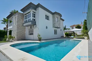 3 bedroom House for Sale in Estepona-26622