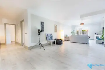 2 bedroom Apartment for Sale in Nueva Andalucía-15294