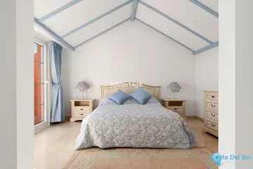 3 bedroom Apartment for Sale in Nueva Andalucía-27107