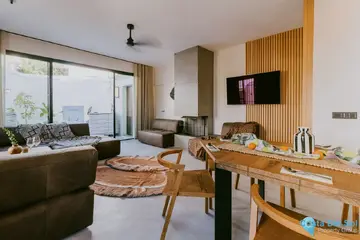 3 bedroom House for Sale in The Golden Mile-27267