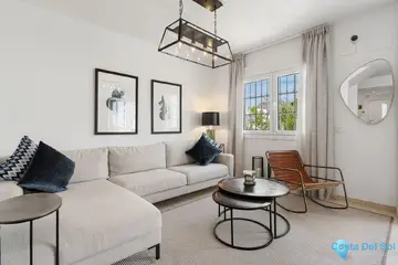 4 bedroom House for Sale in Nueva Andalucía-27490