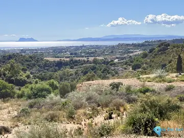2333m2 Plot for Sale in New Golden Mile
