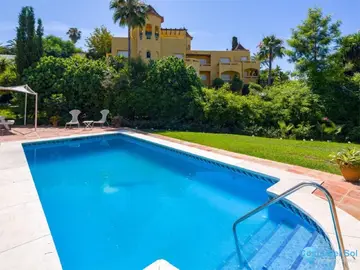 4 bedroom House for Sale in El Rosario-27755