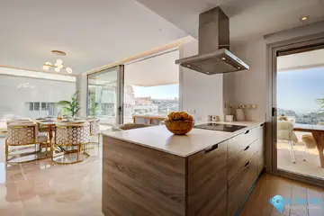 3 bedroom Apartment for Sale in Benahavís-28087