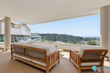 3 bedroom Apartment for Sale in Benahavís-28080