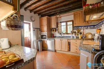 3 bedroom House for Sale in Estepona-28125
