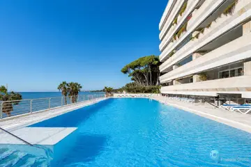 2 bedroom Apartment for Sale in Marbella-28221