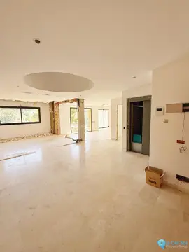 5 bedroom House for Sale in Elviria-28252
