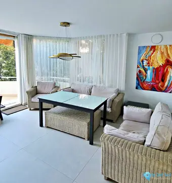 2 bedroom Apartment for Sale in Puerto Banús-28381