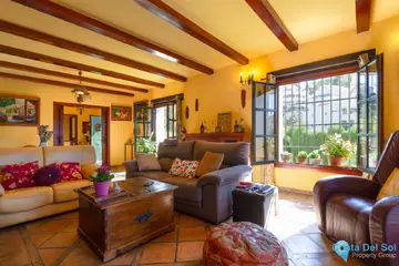 4 bedroom House for Sale in Elviria-28380
