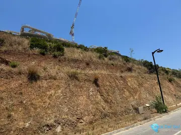 1587m2 Plot for Sale in La Quinta-28511