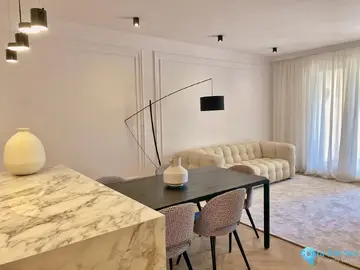 3 bedroom Apartment for Sale in New Golden Mile-28517