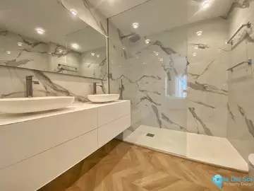 3 bedroom Apartment for Sale in New Golden Mile-28523