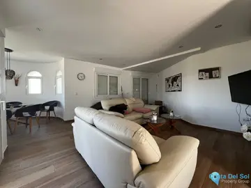 4 bedroom House for Sale in Estepona-28536