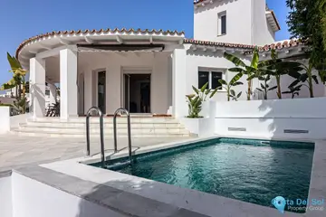 5 bedroom House for Sale in Benalmadena Costa