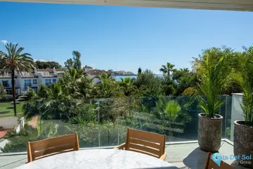 2 bedroom Apartment for Sale in Estepona-28901