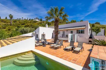 7 bedroom House for Sale in Cómpeta-29009