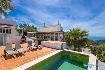7 bedroom House for Sale in Cómpeta-29007
