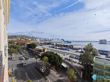 4 bedroom Apartment for Sale in Málaga Centro