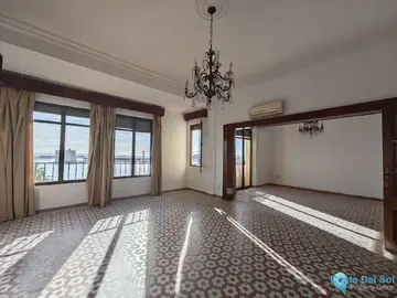4 bedroom Apartment for Sale in Málaga Centro-29153