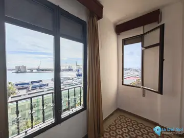 4 bedroom Apartment for Sale in Málaga Centro-29155