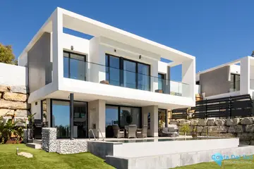 4 bedroom House for Sale in Valle Romano