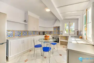 5 bedroom House for Sale in Nueva Andalucía-29750