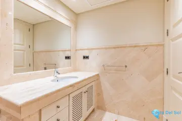 2 bedroom Apartment for Sale in Estepona-29799