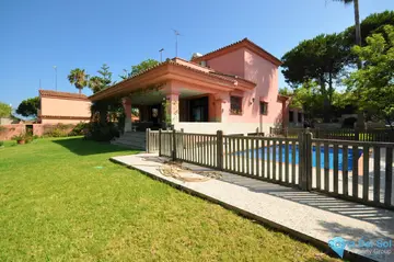 4 bedroom House for Sale in Casares Playa