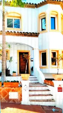5 bedroom House for Sale in Puerto Banús