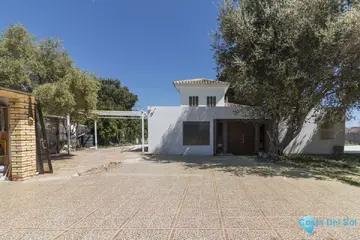 9 bedroom House for Sale in Marbella-30719