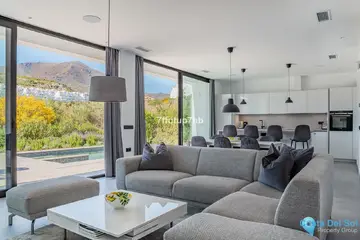 3 bedroom House for Sale in Estepona-30961