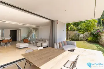 4 bedroom House for Sale in Río Real-31324