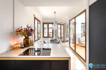 4 bedroom House for Sale in Estepona-31352
