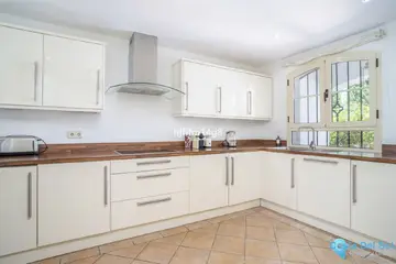 3 bedroom House for Sale in Nueva Andalucía-31759