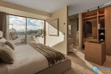 4 bedroom House for Sale in Nueva Andalucía-32100