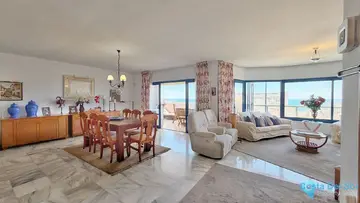 4 bedroom Apartment for Sale in Marbella-32136