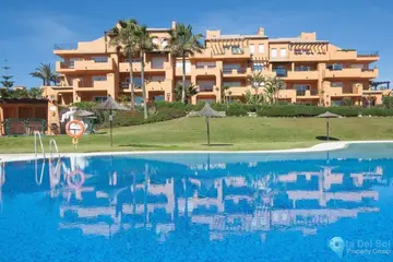2 bedroom Apartment for Sale in La Duquesa-15838