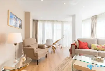 4 bedroom Apartment for Sale in Málaga Centro-32574