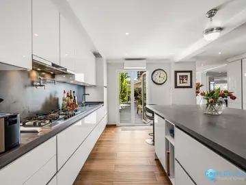 3 bedroom House for Sale in Marbella-32727